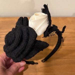 Elegant Black and White Floral Headband